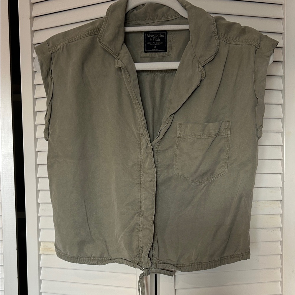 Abercrombie & Fitch Khaki Sleeveless Top